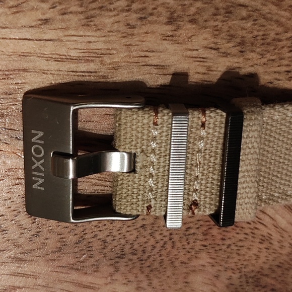 NIXON The Rover - Picture 3 of 4